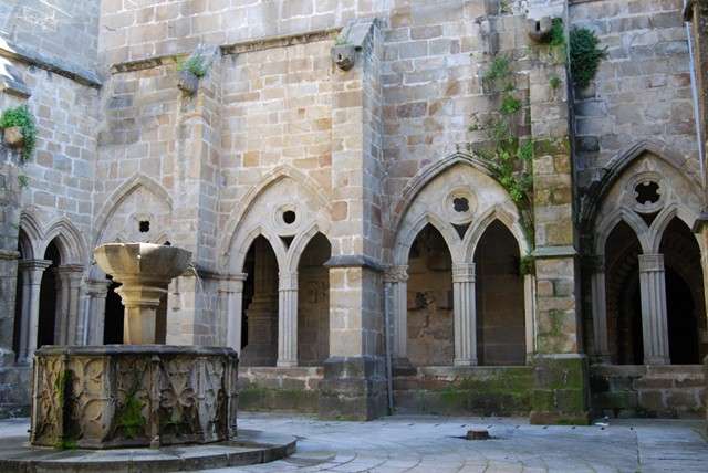 Las dos catedrales de Plasencia, Monumento-España (7)
